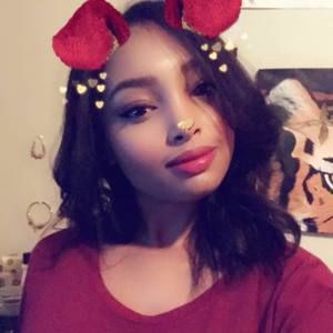 Meet your Posher, Aisha